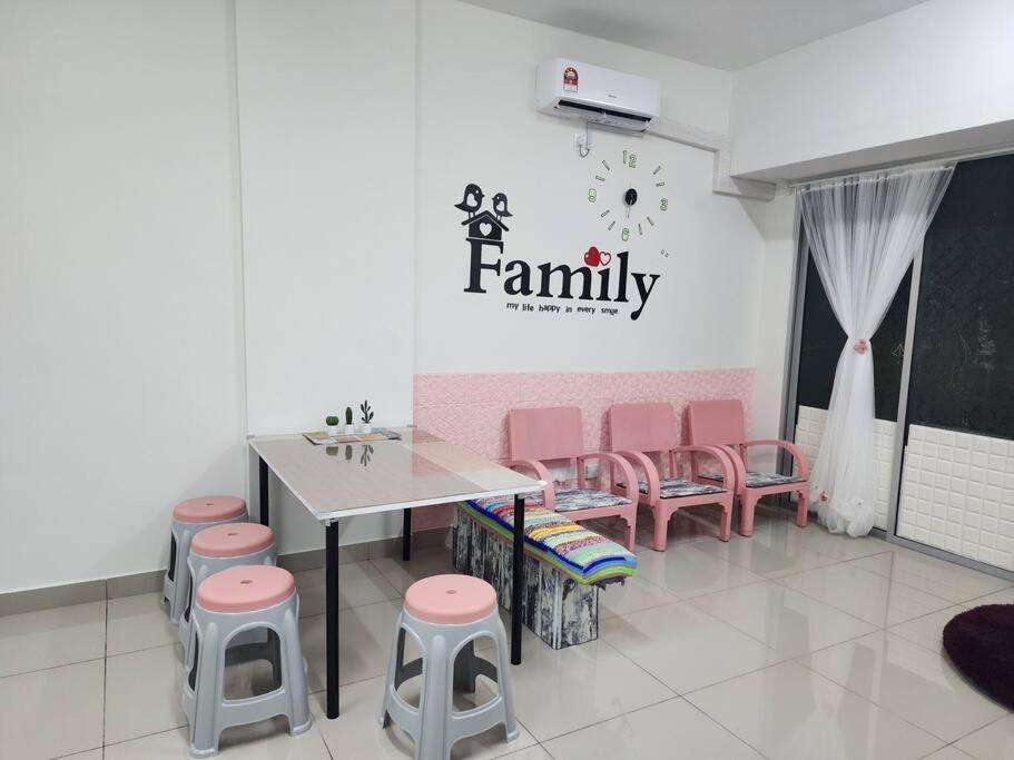 Cozy Familee Homestay Simpang Ampat  Eksteriør billede