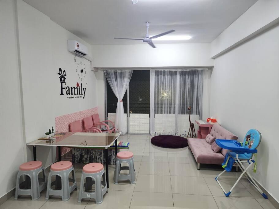 Cozy Familee Homestay Simpang Ampat  Eksteriør billede